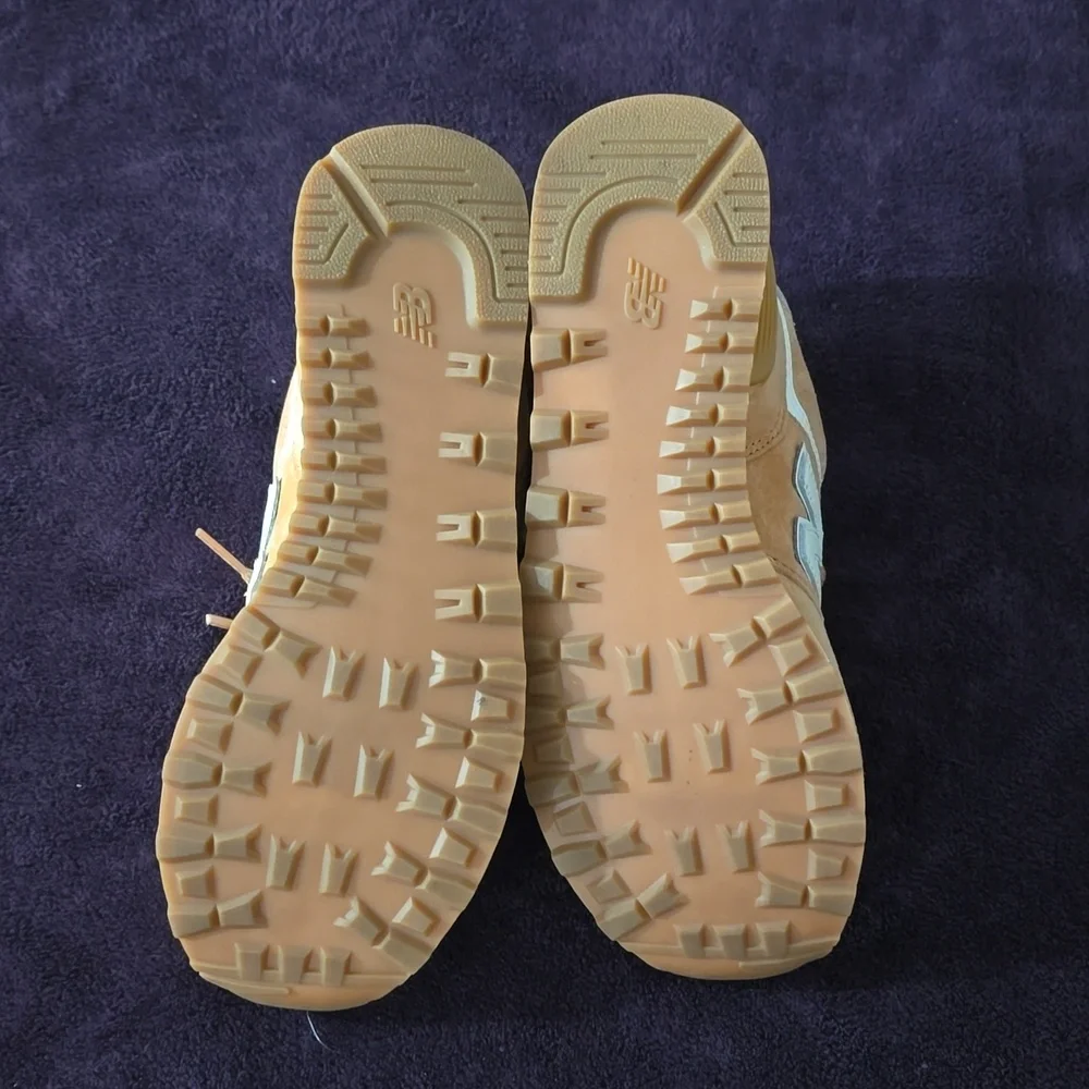 New Balance 574 Sample Sneakers - Picture 6 of 8